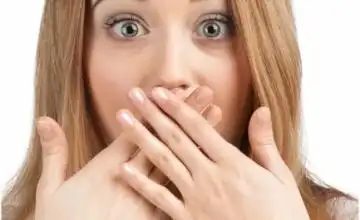 Denti gialli: dieci cause e come evitarli con la giusta igiene orale