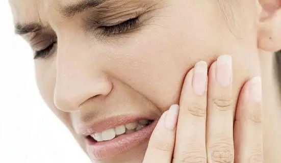 Come si cura la demineralizzazione dei denti?